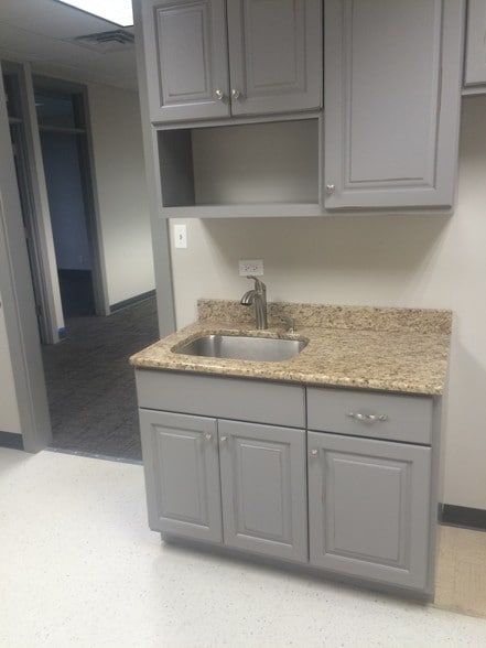 More Photos Of 700 E Ogden Ave, Westmont Medical For Lease