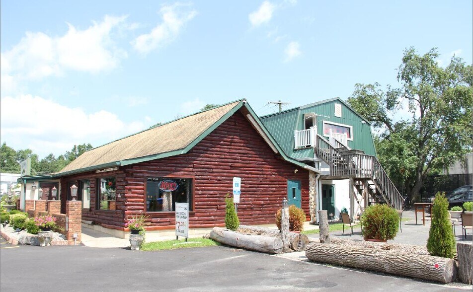 More Photos Of 1302 Monmouth Rd, Mount Holly Storefront Retail Office For Lease