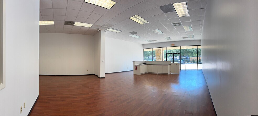More Photos Of 12914 Malcomson Rd, Houston General Retail For Sale
