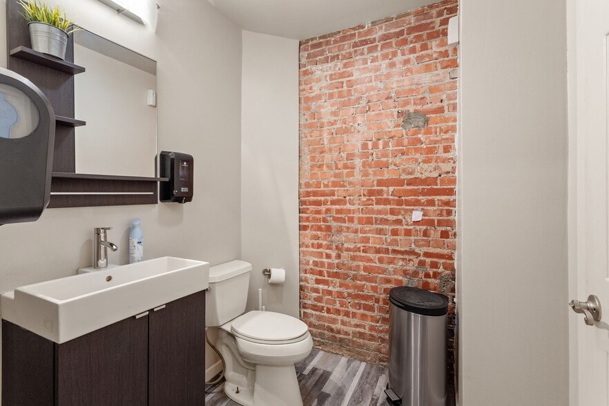 More Photos Of 1201 E 3rd St, Tulsa Office For Sale