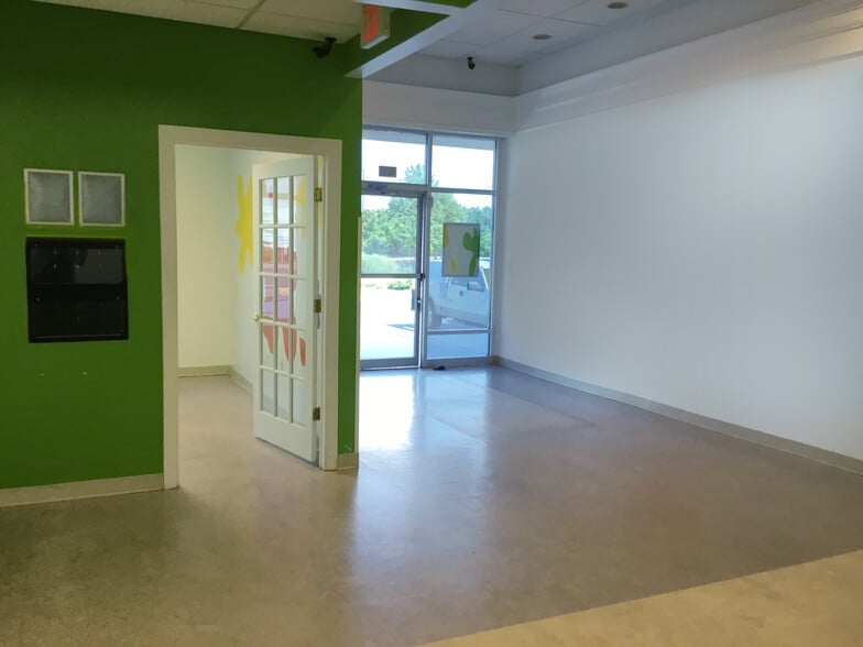 More Photos Of 44675 Cape Ct, Ashburn Office For Lease