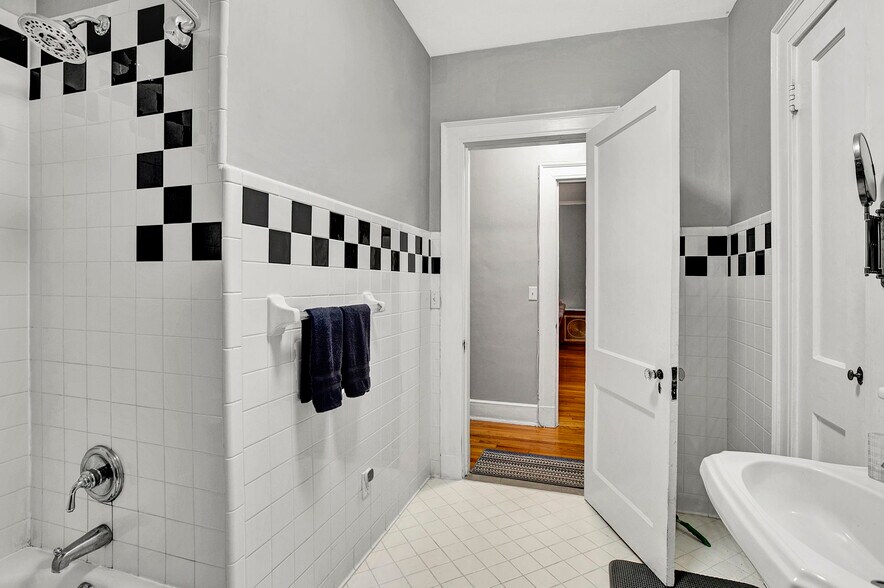 More Photos Of 2160 Forbes St, Jacksonville Multifamily For Sale