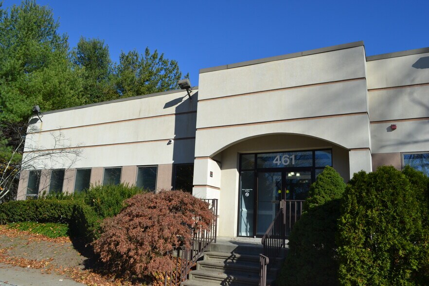 More Photos Of 461 Goffle Rd, Wyckoff Medical For Lease