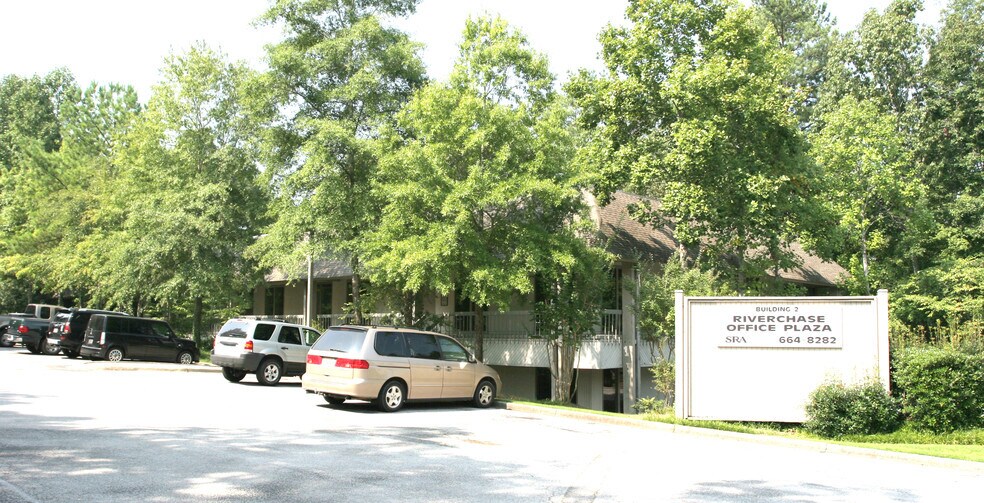 More Photos Of 2 Riverchase Office Plz, Birmingham Office For Lease