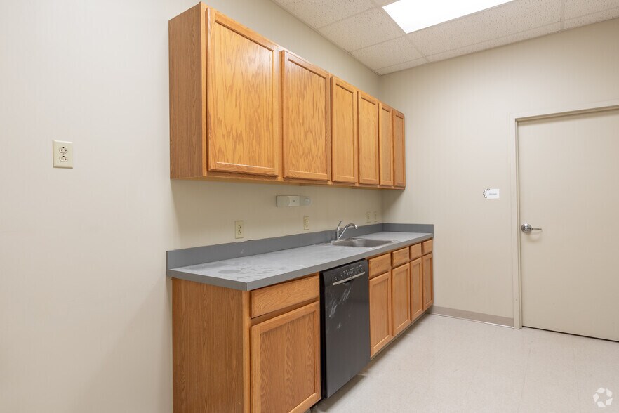 Photo of 1st Floor Ste 298L104