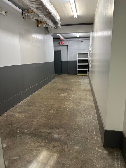 More Photos Of 1711 N Clinton Ave, Rochester Office For Lease