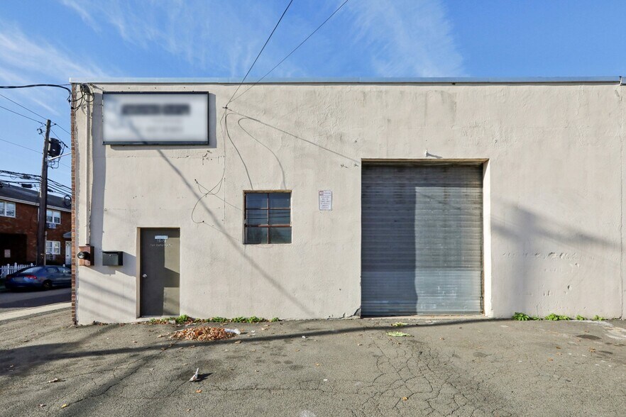 More Photos Of 16-18 Van Wettering, Hackensack Warehouse For Lease