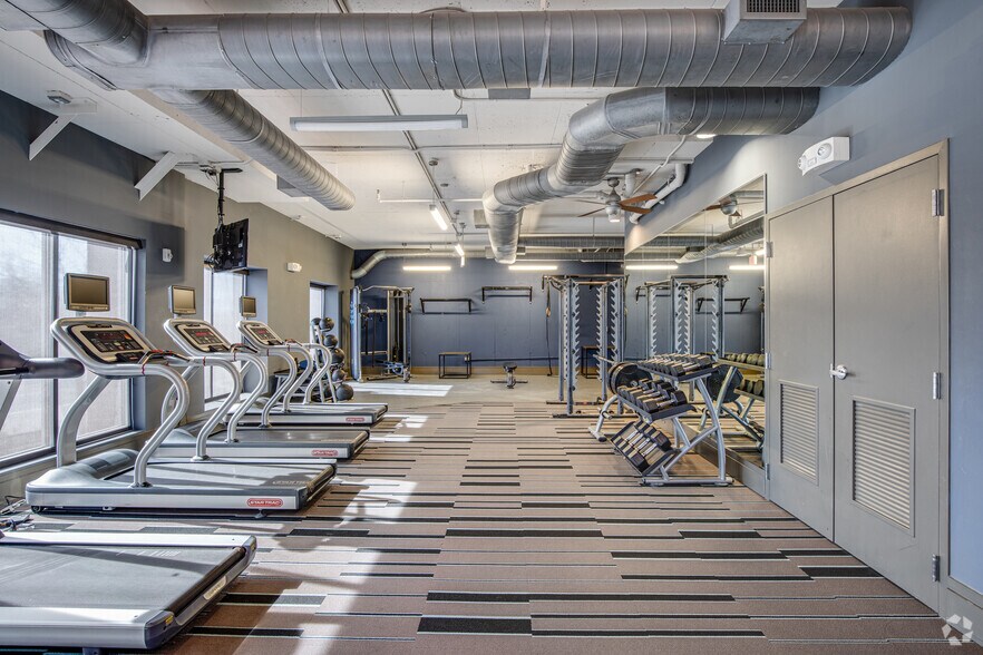 More Photos Of 6870 Richmond Hwy, Alexandria Apartments For Lease