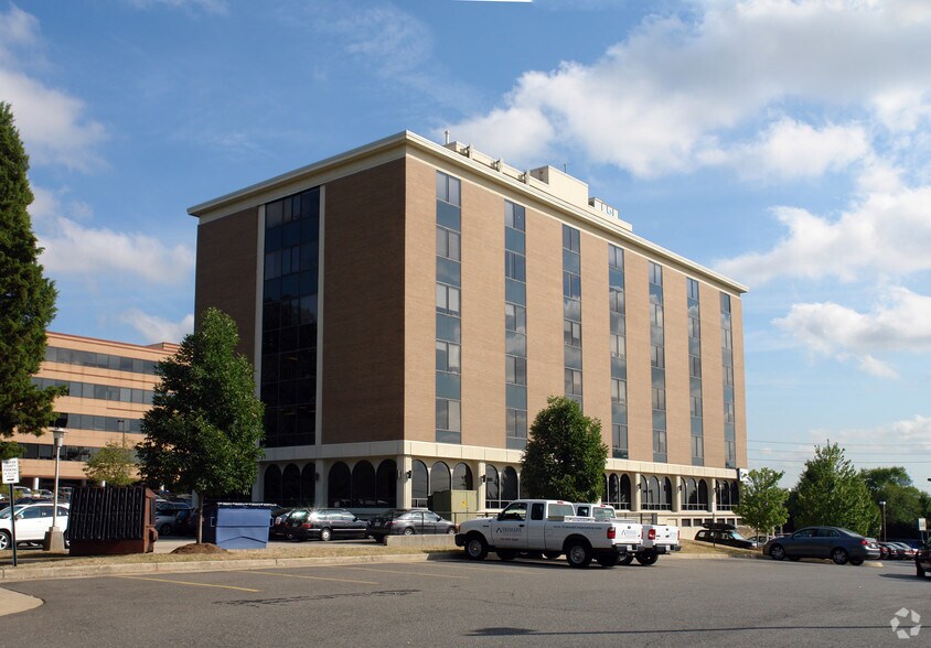 More Photos Of 6231 Leesburg Pike, Falls Church Office For Sale