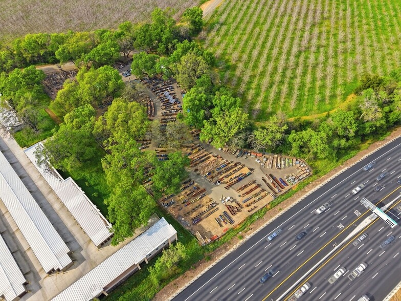 More Photos Of 5930 Cherry Glen Rd, Vacaville Garden Center For Sale