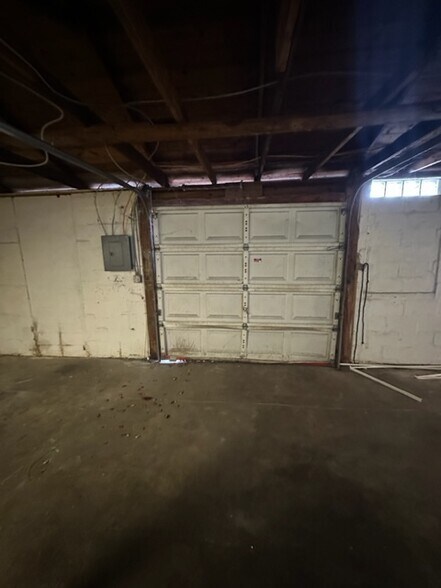 More Photos Of 4018 W South Ave, Tampa Warehouse For Lease