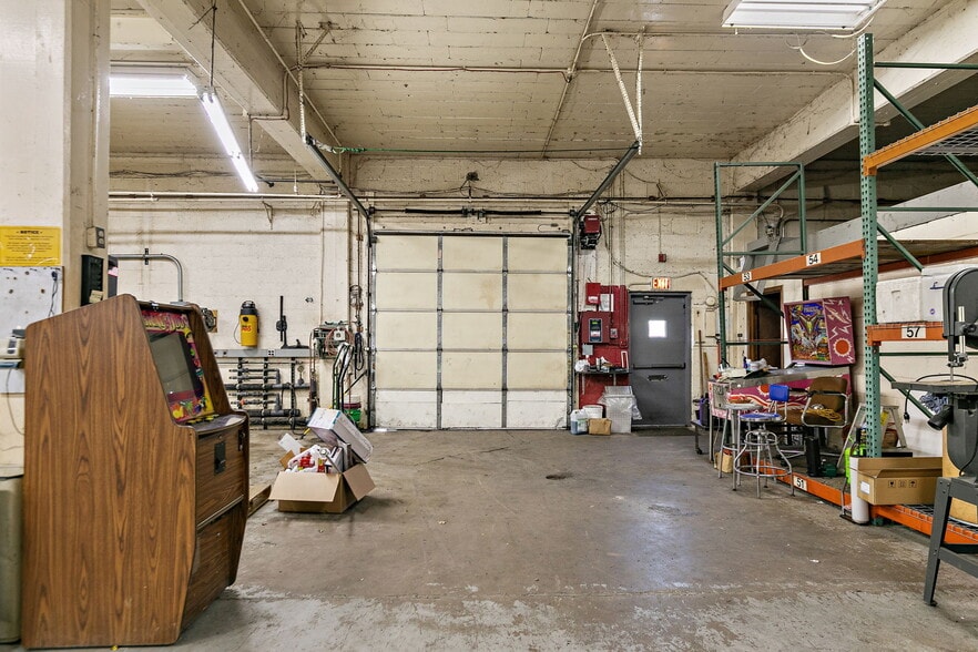 More Photos Of 303 Elgin Ave, Elgin Industrial For Sale