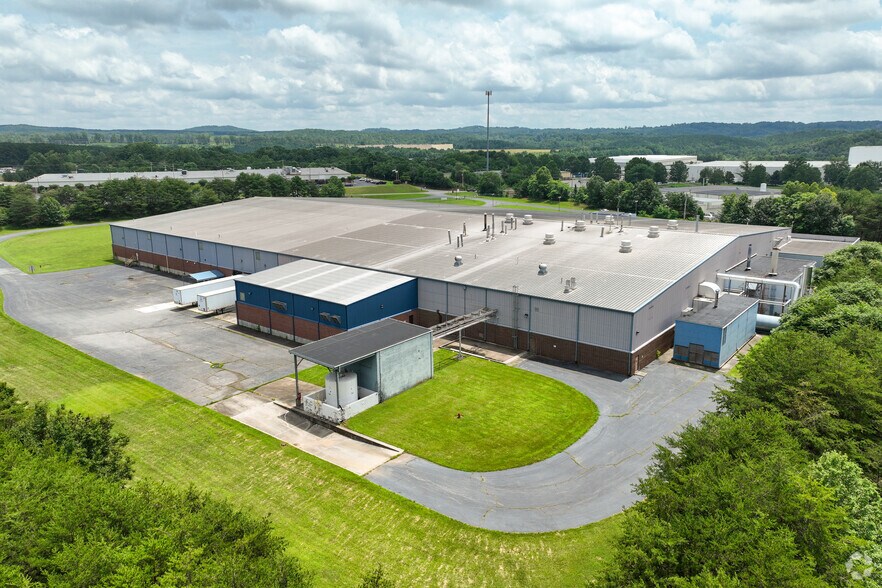 More Photos Of 175 Mehler Ln, Martinsville Manufacturing For Sale