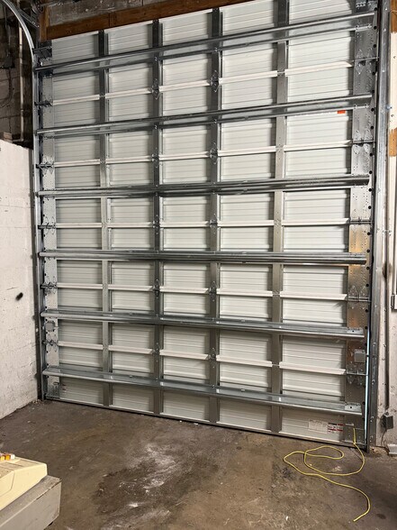 More Photos Of 501-509 S Dixie Hwy E, Pompano Beach Warehouse For Lease