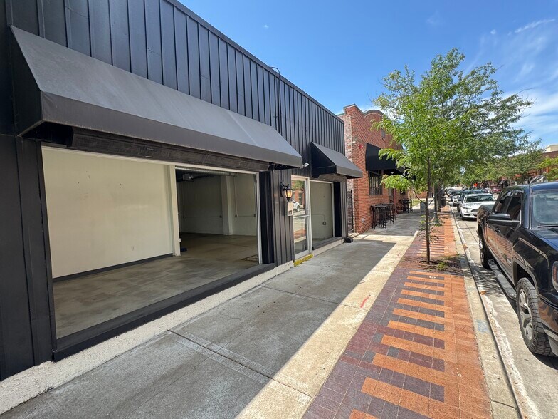 More Photos Of 127 SE 3rd St, Lees Summit Freestanding For Lease