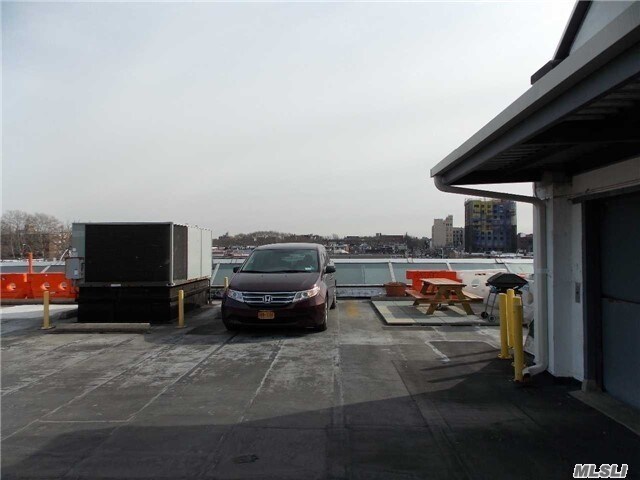 More Photos Of 13-15 37th Ave, Long Island City Warehouse For Sale