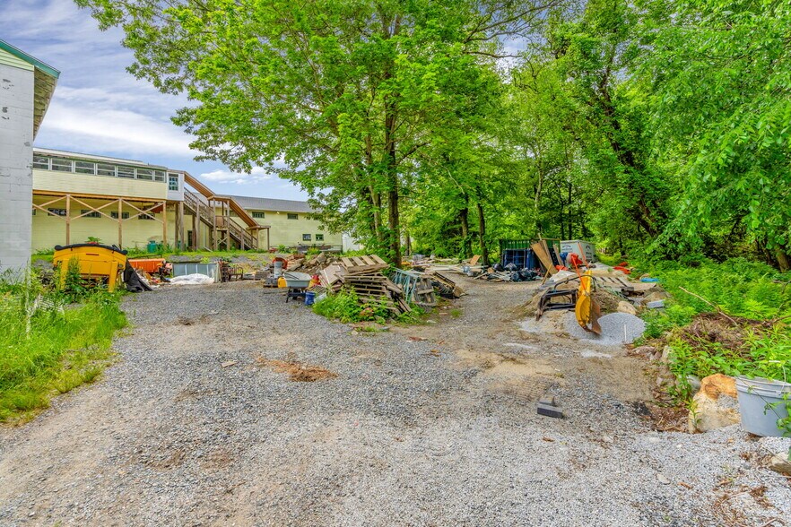More Photos Of 1190 Liberty Square Rd, Boxborough Warehouse For Sale