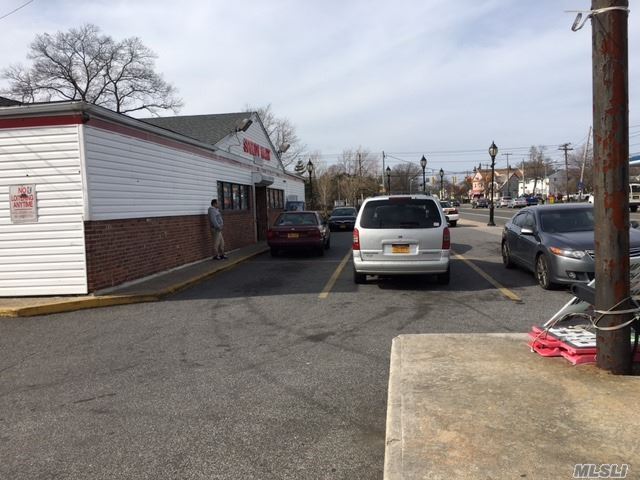More Photos Of 2225 Great Neck Rd, Copiague Convenience Store For Sale
