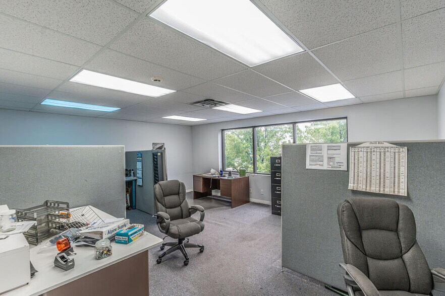 More Photos Of 3311 W Parkway Blvd, West Valley City Industrial For Sale