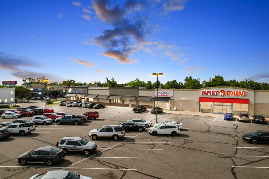 More Photos Of 4717 SE 15th St, Del City Storefront For Lease