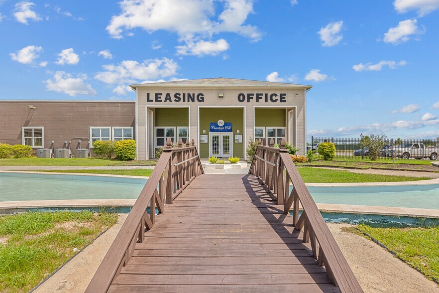 More Photos Of 702 Santee St, Prairie View Apartments For Sale