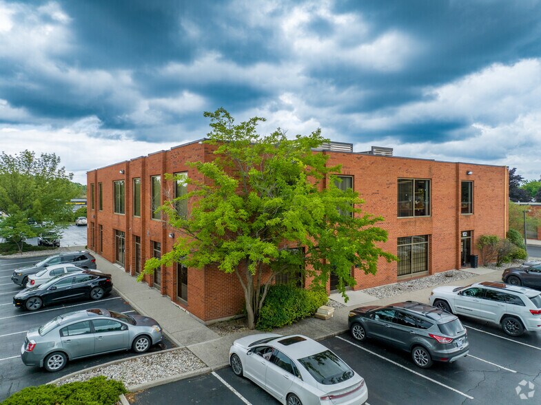 More Photos Of 2321 Fairview St, Burlington Office For Lease
