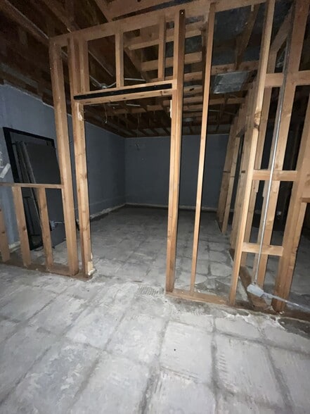 More Photos Of 820 S 6th St, Las Vegas Storefront Retail Office For Lease
