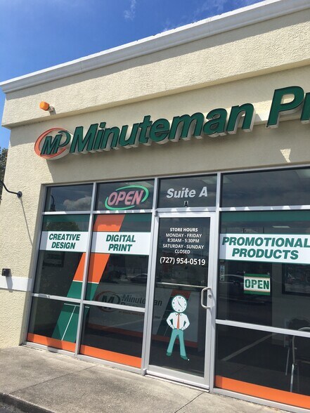 More Photos Of 9600 66th St N, Pinellas Park General Retail For Lease