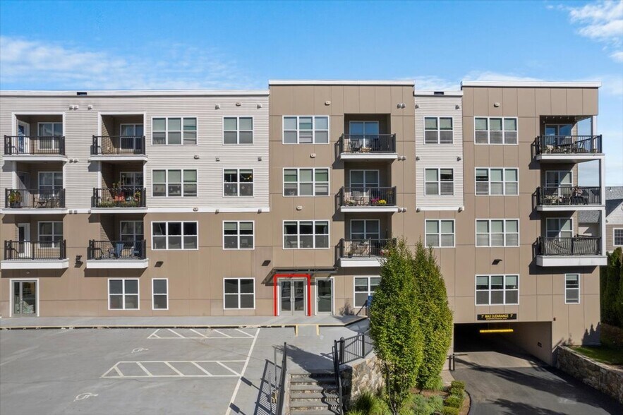 More Photos Of 34 Oakwood Ave, Norwalk Apartments For Lease