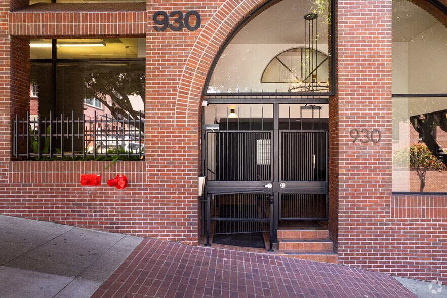 More Photos Of 930 Montgomery St, San Francisco Office For Lease