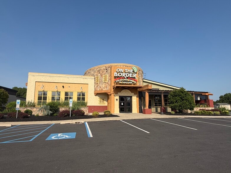 Primary Photo Of 4160 Church Rd, Mount Laurel Restaurant For Lease