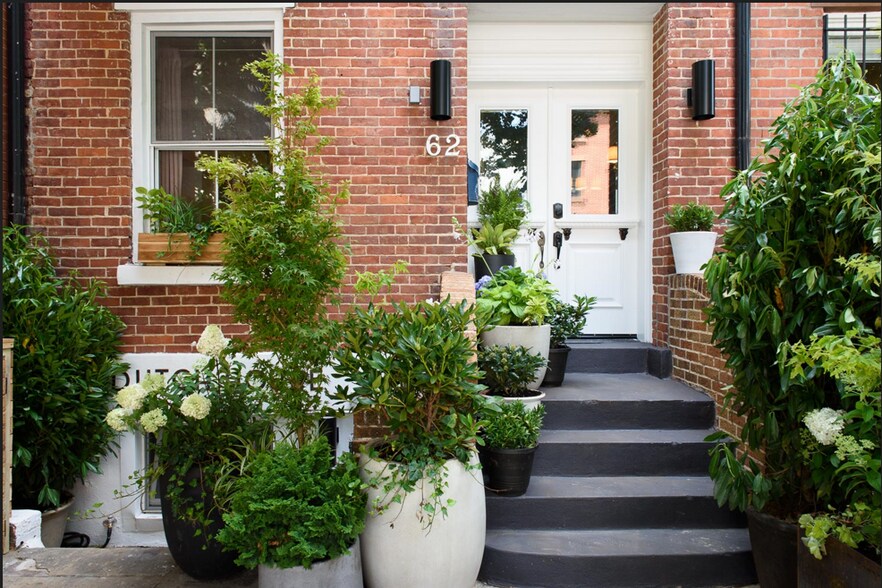 Primary Photo Of 62 Wyckoff St, Brooklyn Hospitality For Sale