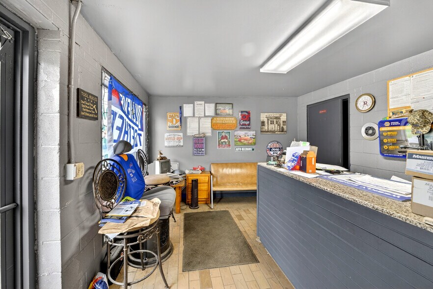 More Photos Of 80 Water St, Fredonia Auto Repair For Sale