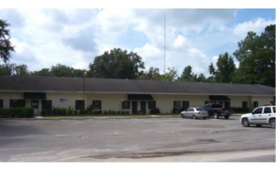 Primary Photo Of 2086 SW Main Blvd, Lake City Office For Lease