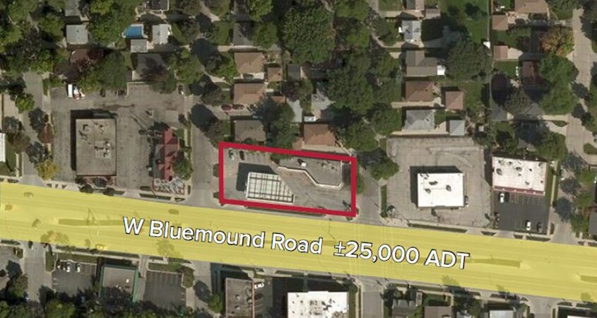 More Photos Of 11216 W Bluemound Rd, Wauwatosa Convenience Store For Lease