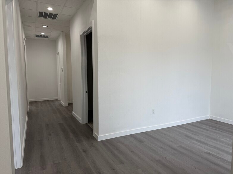 More Photos Of 26621 Field Cook Rd, Katy Office For Lease