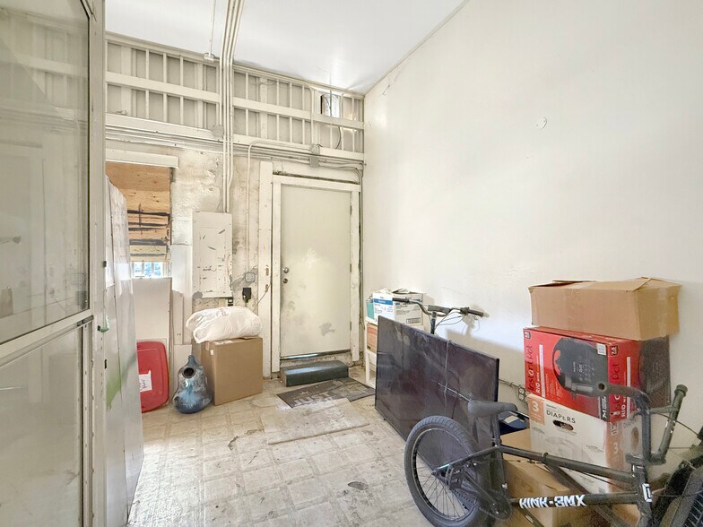More Photos Of 342 Main St, Delta General Retail For Sale