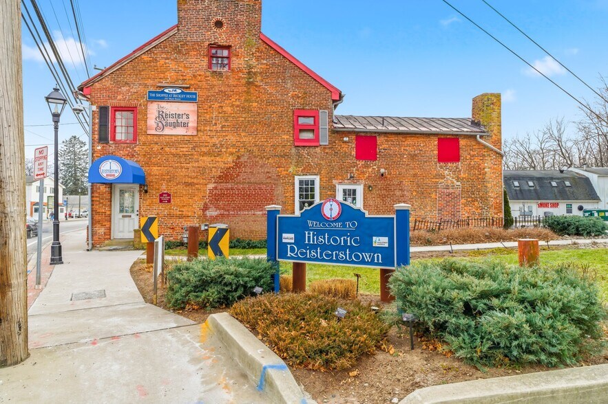 More Photos Of 202 Main St, Reisterstown Storefront Retail Office For Lease