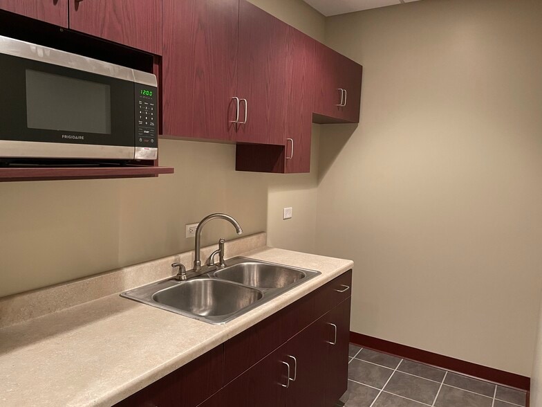 More Photos Of 101 Theodore Dr, Oswego Light Distribution For Lease