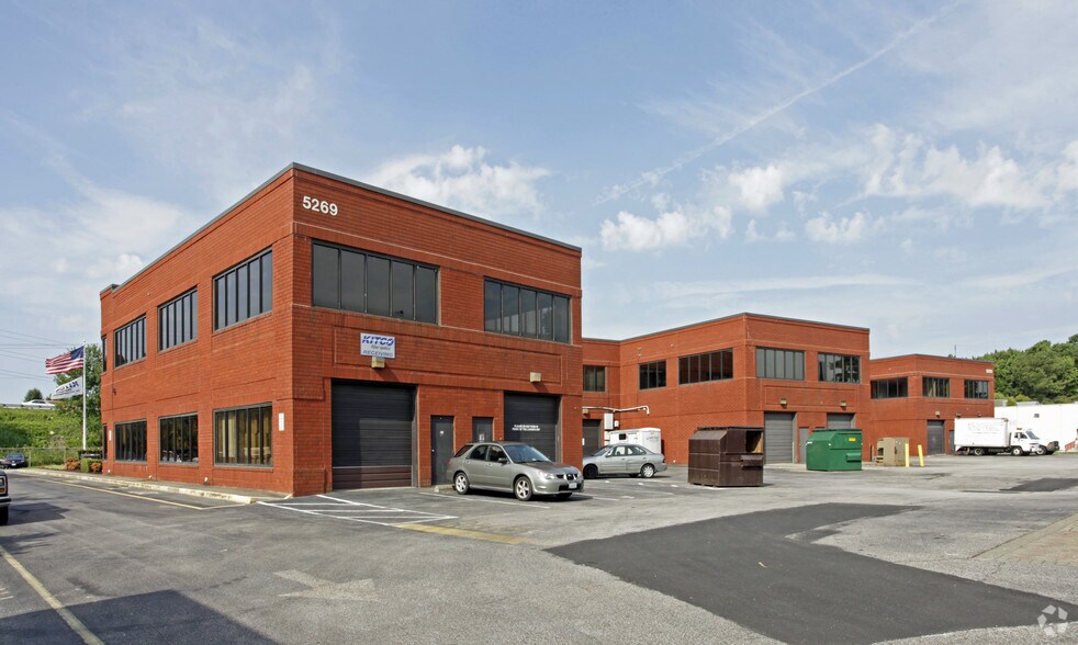 More Photos Of 5269 Cleveland St, Virginia Beach Showroom For Lease