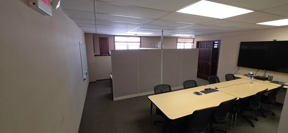 More Photos Of 2163 Northdale Blvd NW, Minneapolis Office For Sale