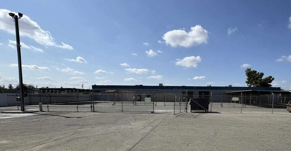 More Photos Of 500 - 544 Butte Street St, Bakersfield Industrial For Sale