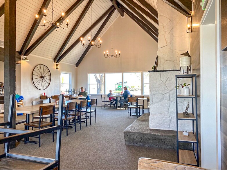 More Photos Of 87275 County Hwy 9-28, Christmas Valley Hotel For Sale