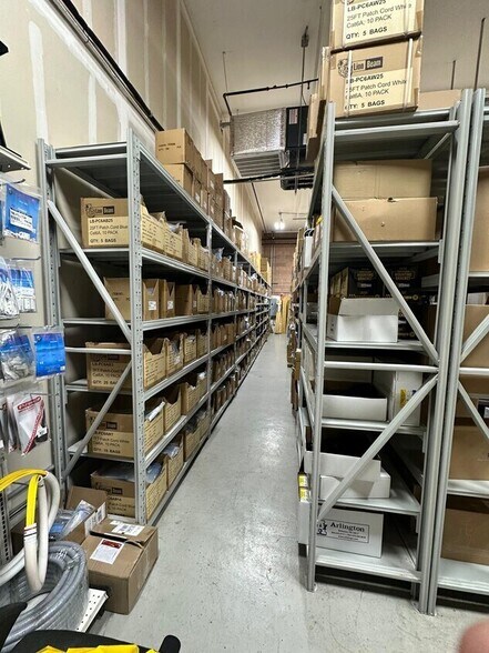 More Photos Of 345 Spook Rock Rd, Suffern Industrial For Lease