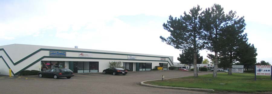 More Photos Of 261 Airport Blvd, Aurora Warehouse For Lease