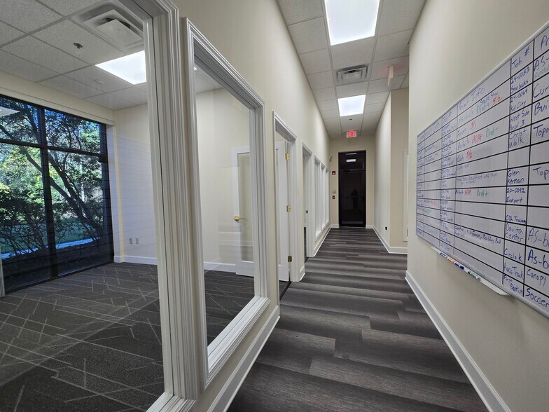 More Photos Of 8465 Merchants Way, Jacksonville Medical For Lease