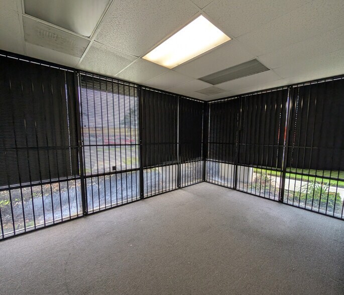 More Photos Of 3834 Wacker Dr, Jurupa Valley Warehouse For Sale