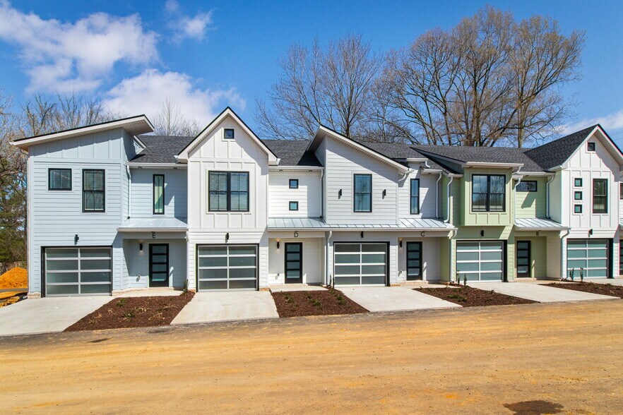 More Photos Of 160 Excell Rd, Clarksville Apartments For Sale