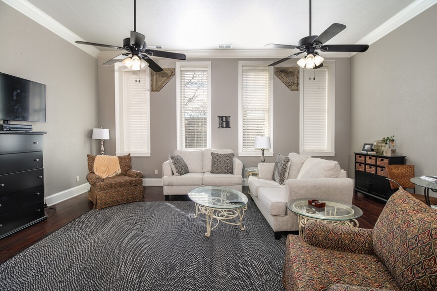 More Photos Of , Marietta General Retail For Sale