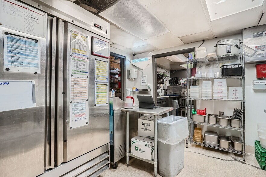 More Photos Of 1201 S. Pearl St., Denver Restaurant For Sale